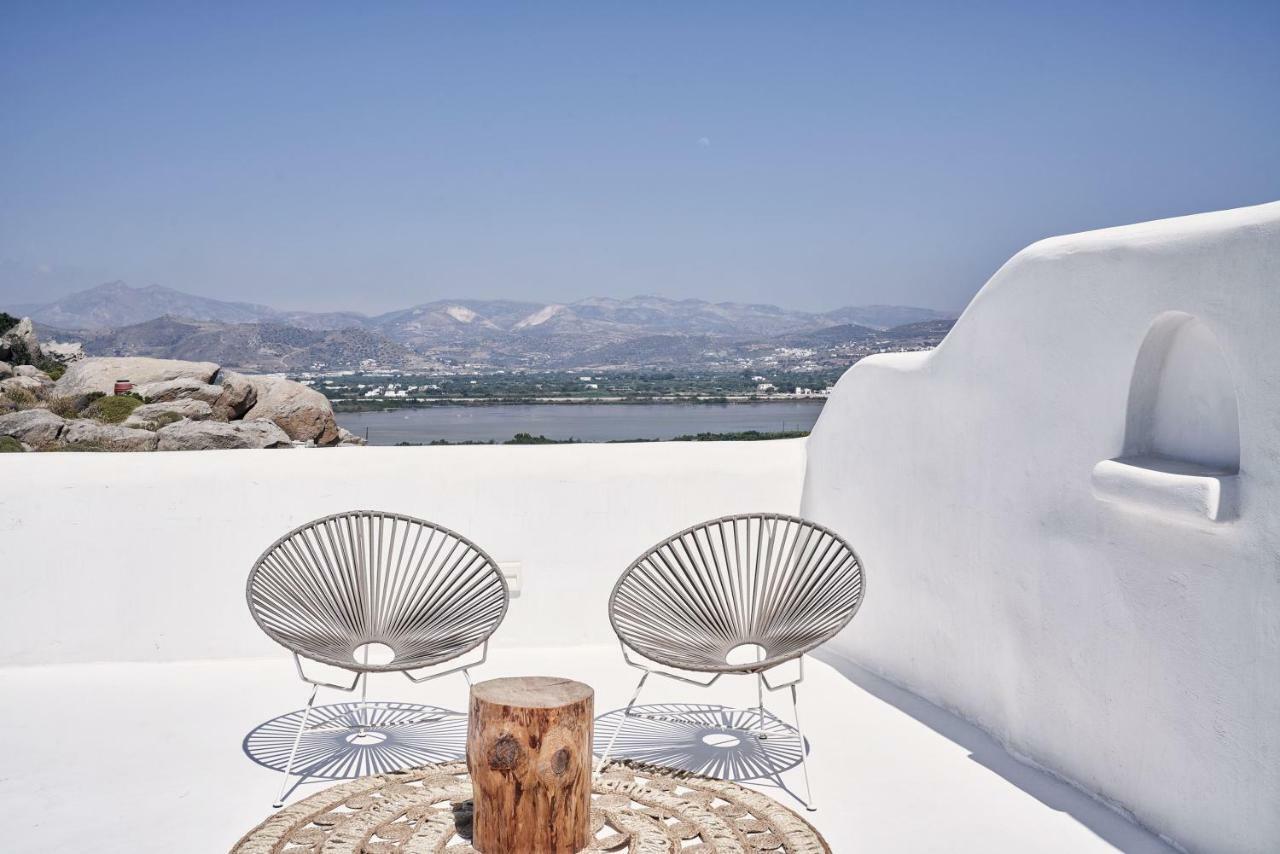 Naxian Utopia | Luxury Villas & Suites Stelida  Room photo